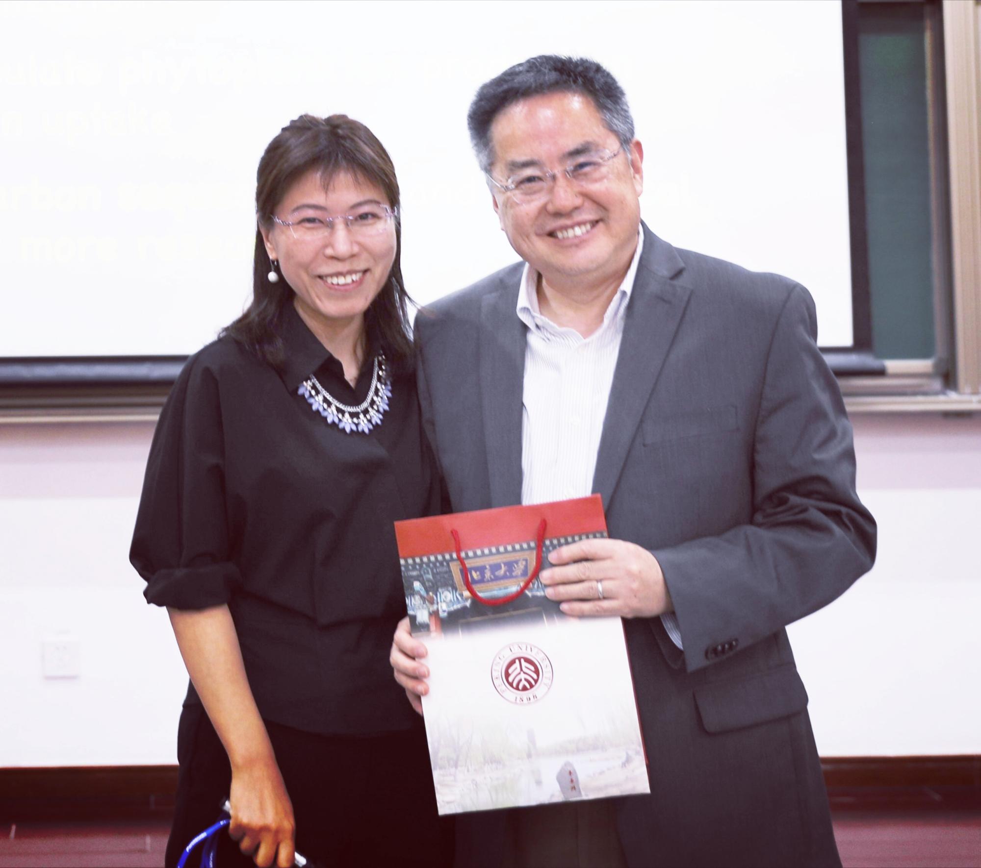 63d324d40cb658d025e1890f57964f1